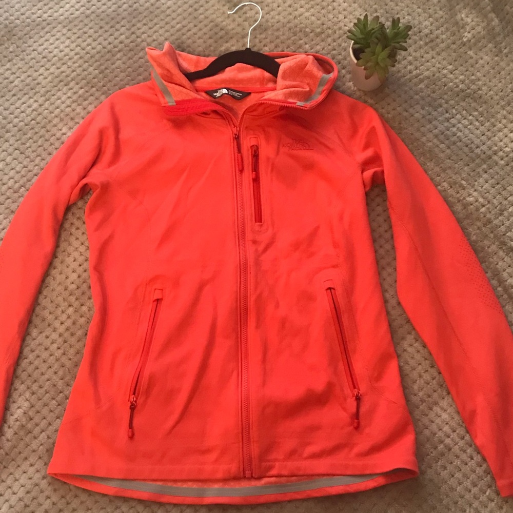 Like New- North Face jacket
